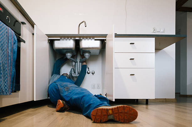 Professional Leak Detection technician working in Columbus, IN